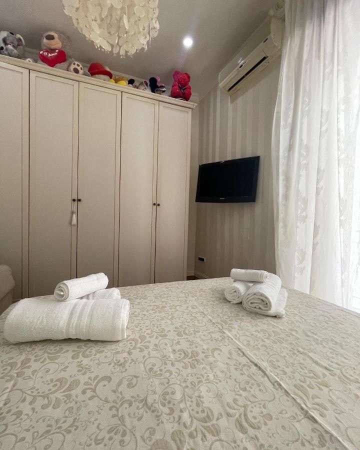 House Mari Apartment Наполи Екстериор снимка
