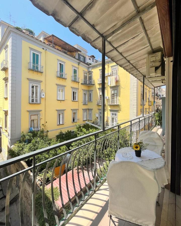 House Mari Apartment Наполи Екстериор снимка