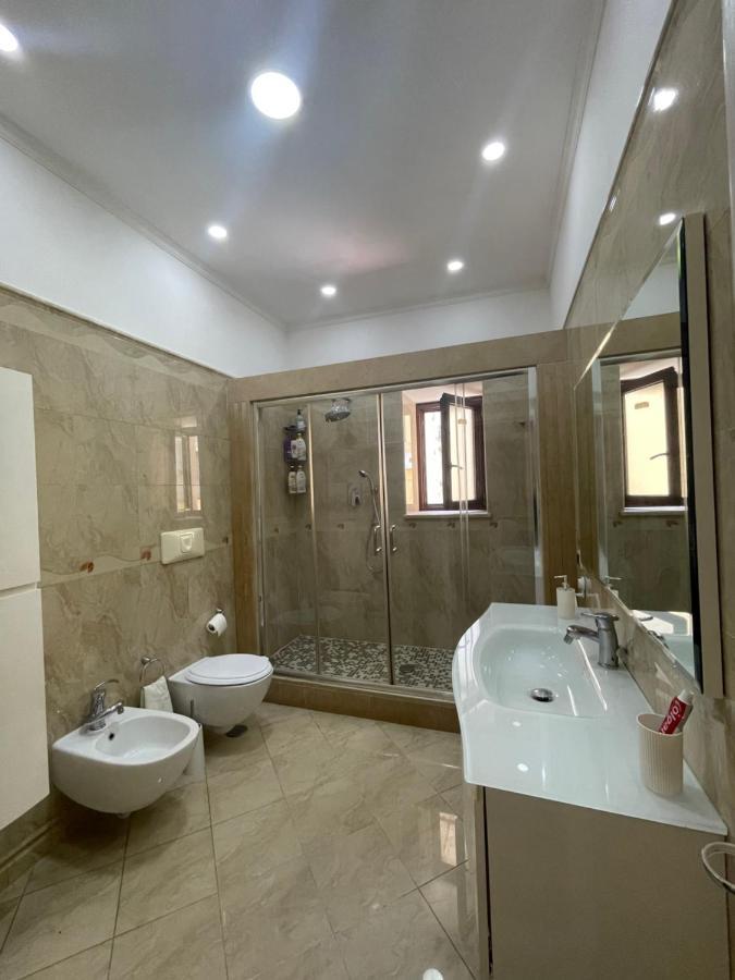 House Mari Apartment Наполи Екстериор снимка