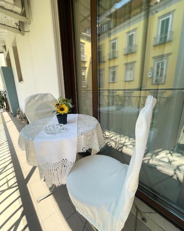House Mari Apartment Наполи Екстериор снимка